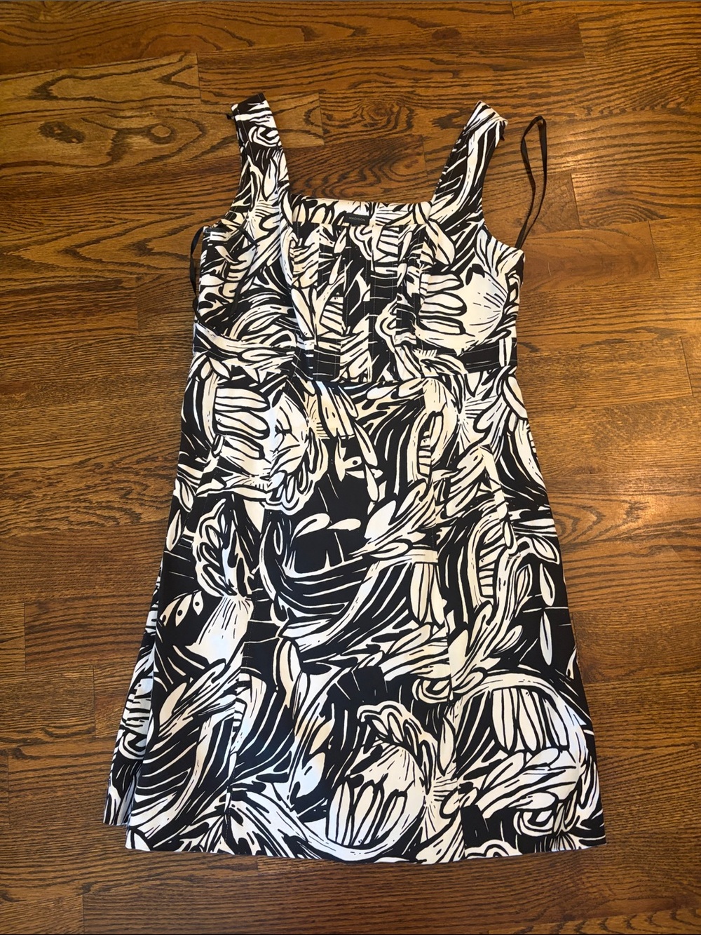 Madison Black & White Swirl-Print Mini Dress